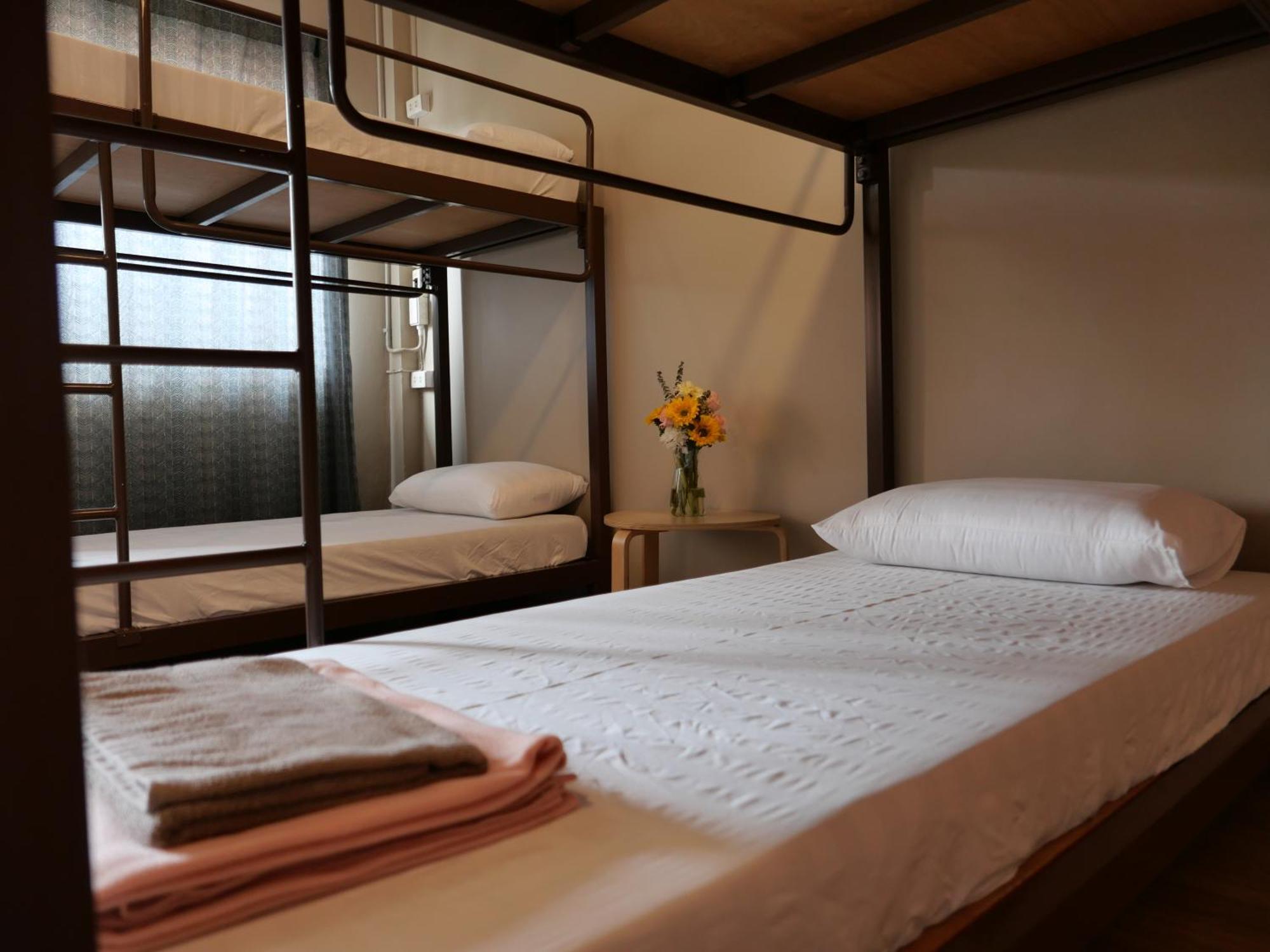 Films House Hostel Bang Saen Exterior photo