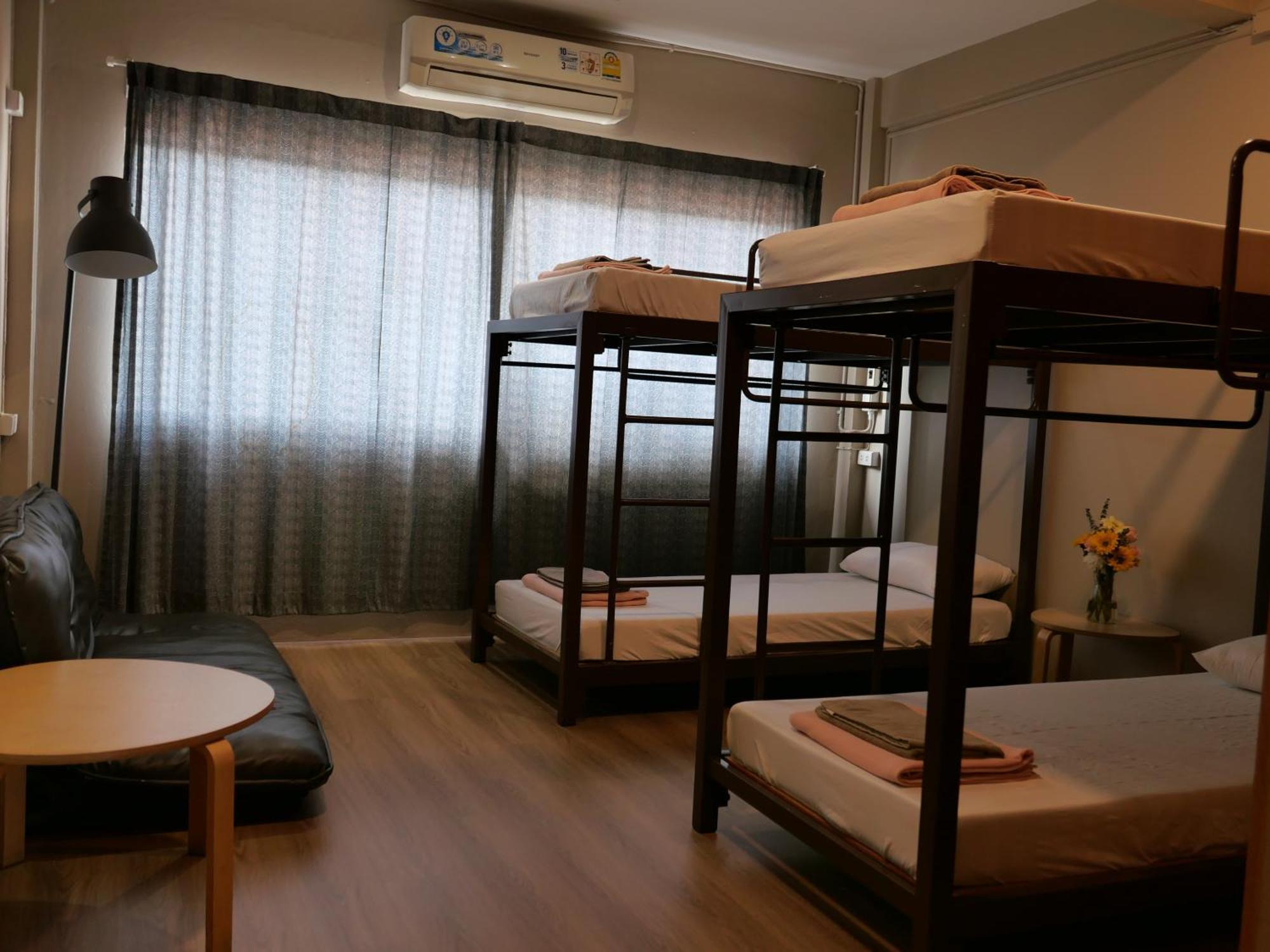 Films House Hostel Bang Saen Exterior photo